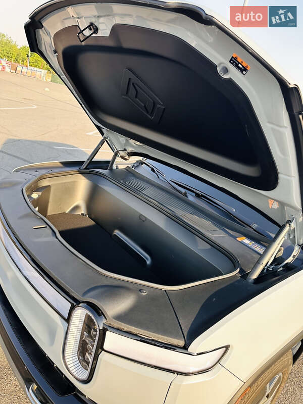 Пікап Rivian R1T 2024 в Дніпрі