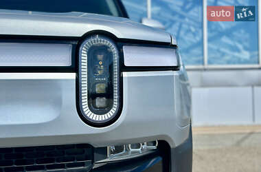 Пікап Rivian R1T 2022 в 