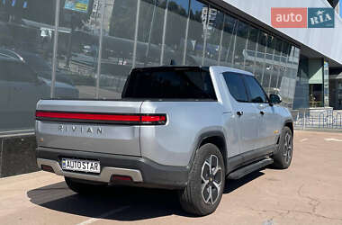 Пікап Rivian R1T 2022 в 