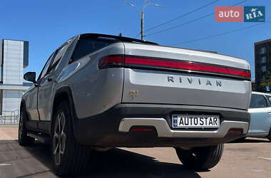 Пікап Rivian R1T 2022 в 
