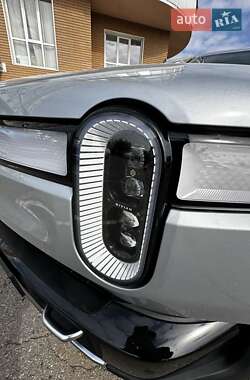 Пикап Rivian R1T 2023 в 