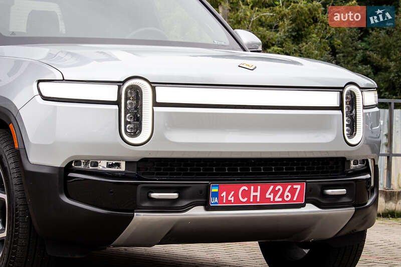 Пікап Rivian R1T 2023 в Львові