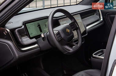 Пикап Rivian R1T 2023 в 