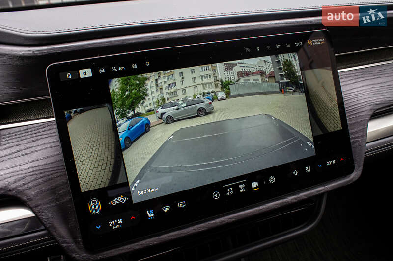 Пікап Rivian R1T 2023 в Львові