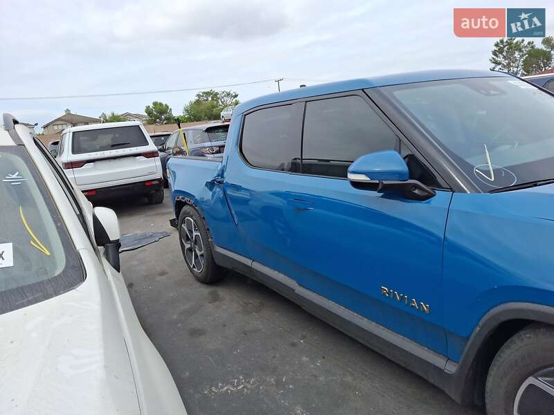 Пикап Rivian R1T 2023 в Ирпене