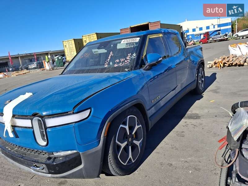 Пикап Rivian R1T 2023 в Ирпене