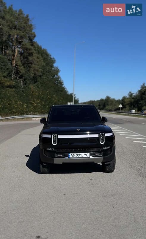 Пикап Rivian R1T 2024 в Коростышеве