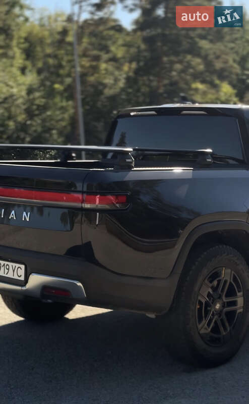Пикап Rivian R1T 2024 в Коростышеве