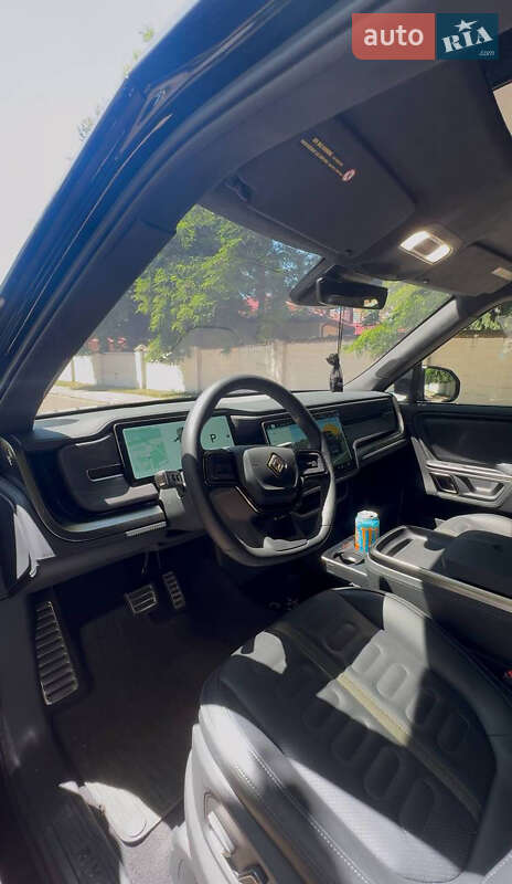 Пикап Rivian R1T 2024 в Коростышеве