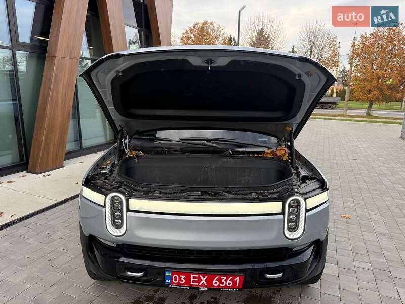 Пикап Rivian R1T 2023 в Луцке фото 3 Пикап Rivian R1T 2023 в Луцке
