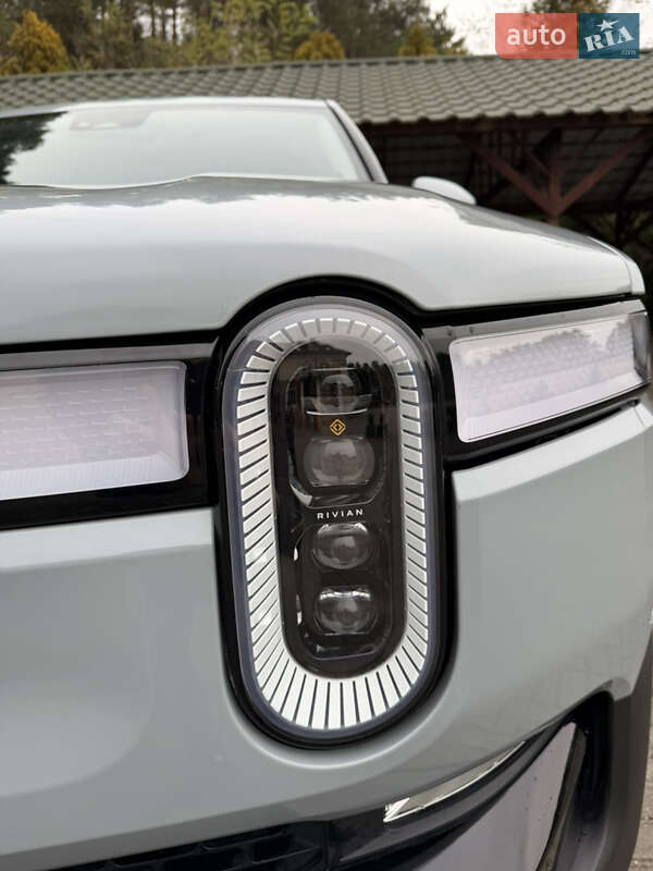 Пікап Rivian R1T 2022 в Львові