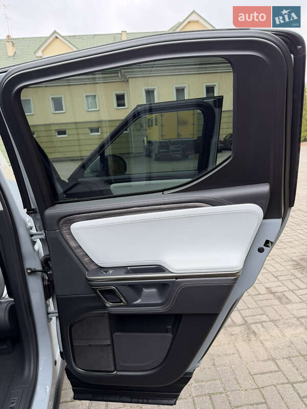 Пікап Rivian R1T 2022 в Львові