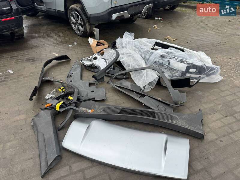 Пикап Rivian R1T 2022 в Львове фото 24 Пикап Rivian R1T 2022 в Львове