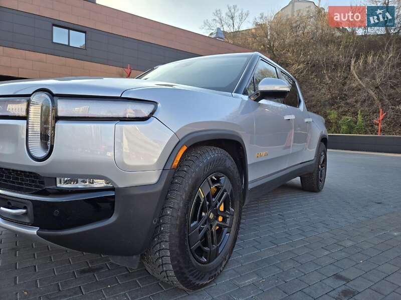 Пікап Rivian R1T 2022 в Києві