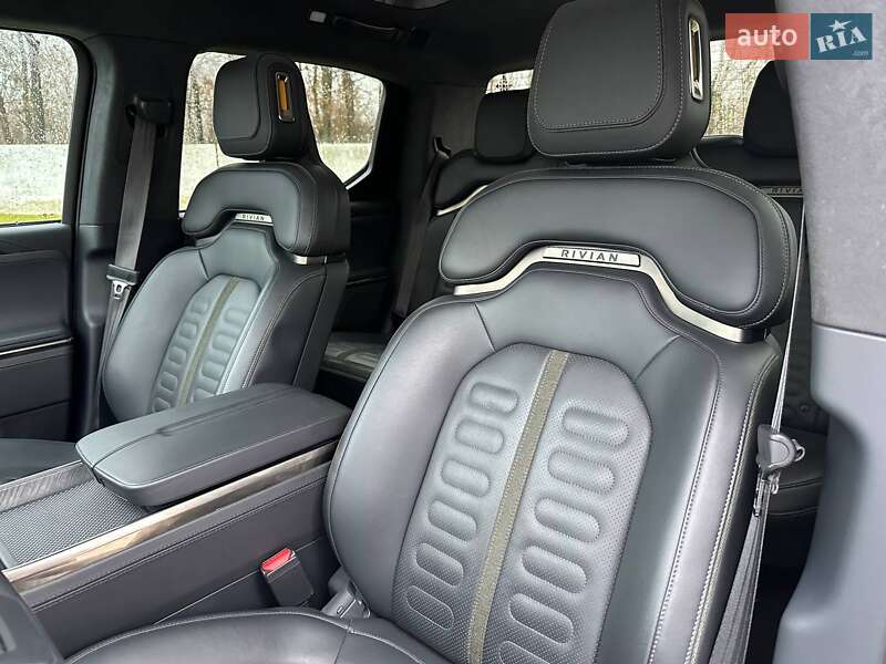 Пикап Rivian R1T 2022 в Луцке фото 20 Пикап Rivian R1T 2022 в Луцке