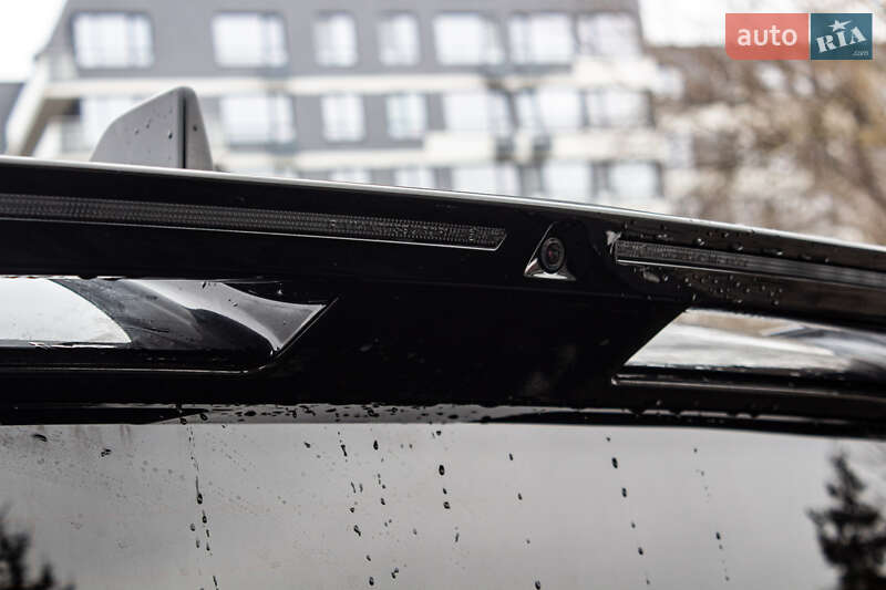 Пикап Rivian R1T 2023 в Львове