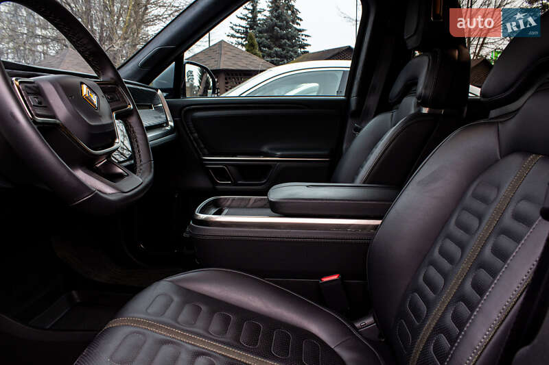 Пикап Rivian R1T 2023 в Львове