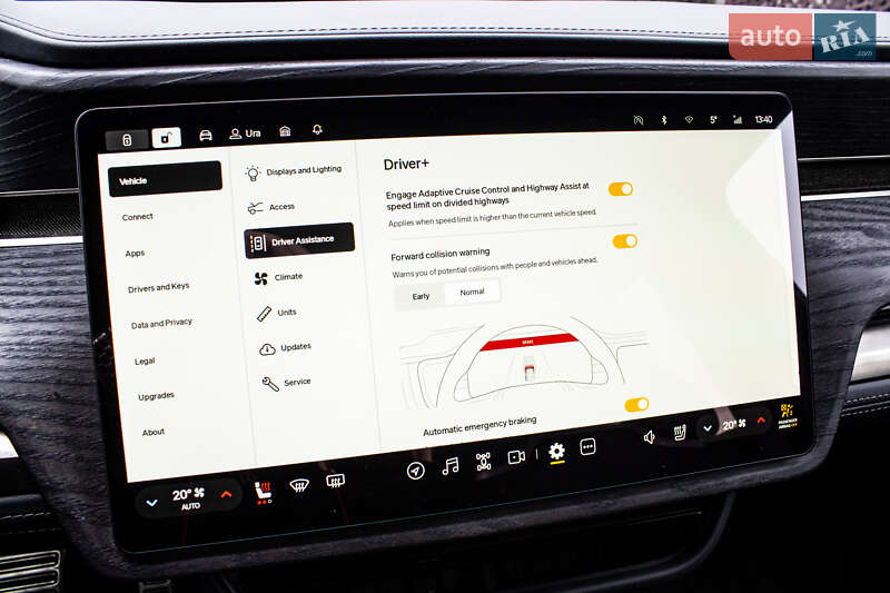 Пикап Rivian R1T 2023 в Львове