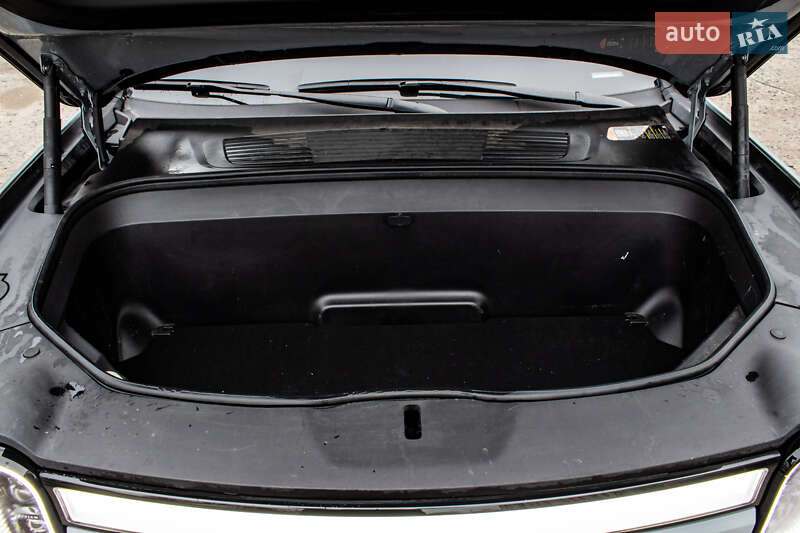 Пикап Rivian R1T 2023 в Львове