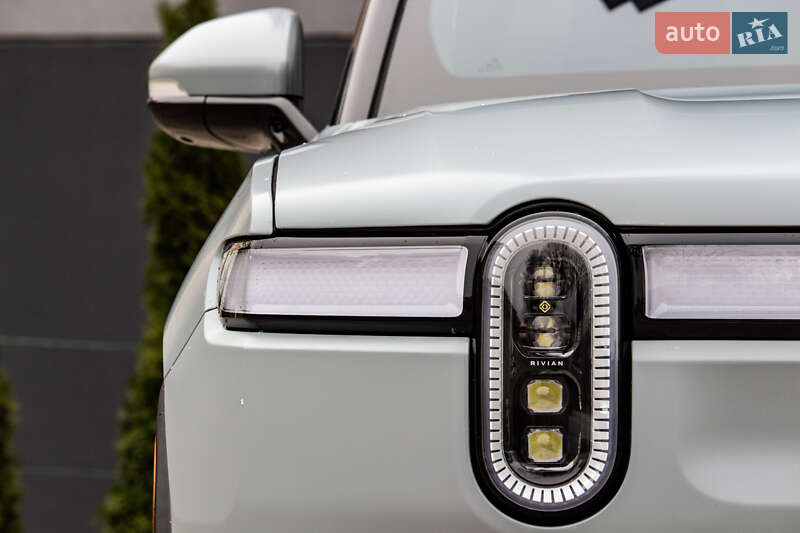 Пикап Rivian R1T 2023 в Львове