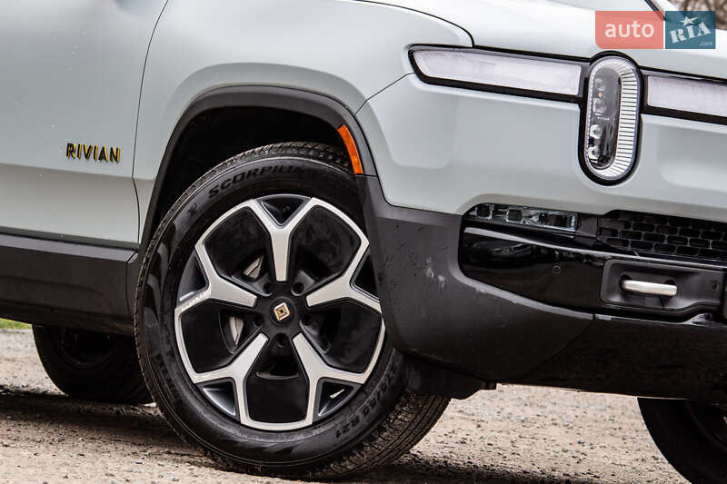 Пикап Rivian R1T 2023 в Львове