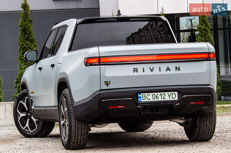 Пикап Rivian R1T 2023 в Львове