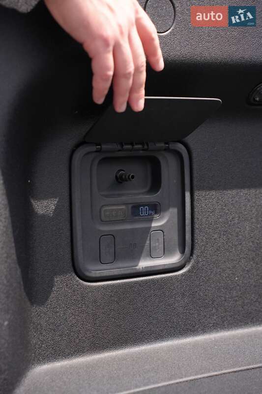 Пікап Rivian R1T 2022 в Коростені фото 16 Пікап Rivian R1T 2022 в Коростені