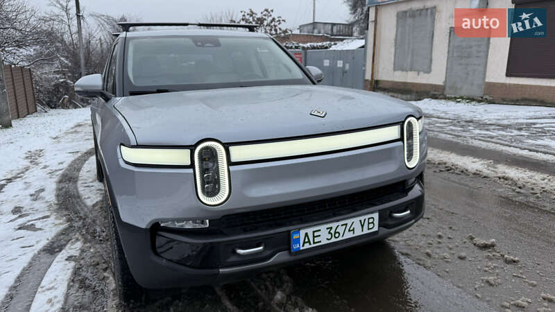 Пікап Rivian R1T 2023 в Дніпрі фото 6 Пікап Rivian R1T 2023 в Дніпрі