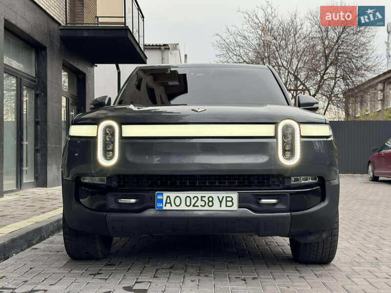 Внедорожник / Кроссовер Rivian R1T 2023 в Ужгороде