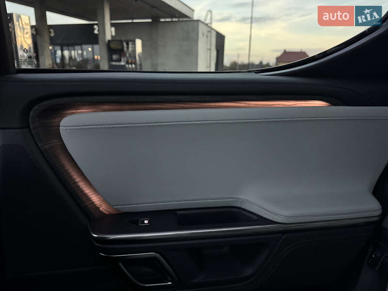 Внедорожник / Кроссовер Rivian R1T 2023 в Ужгороде