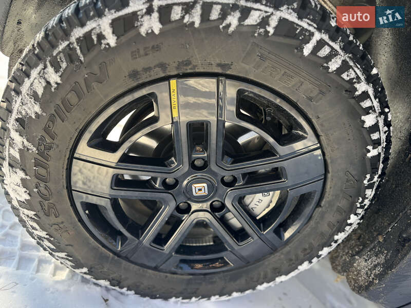 Пикап Rivian R1T 2023 в Киеве