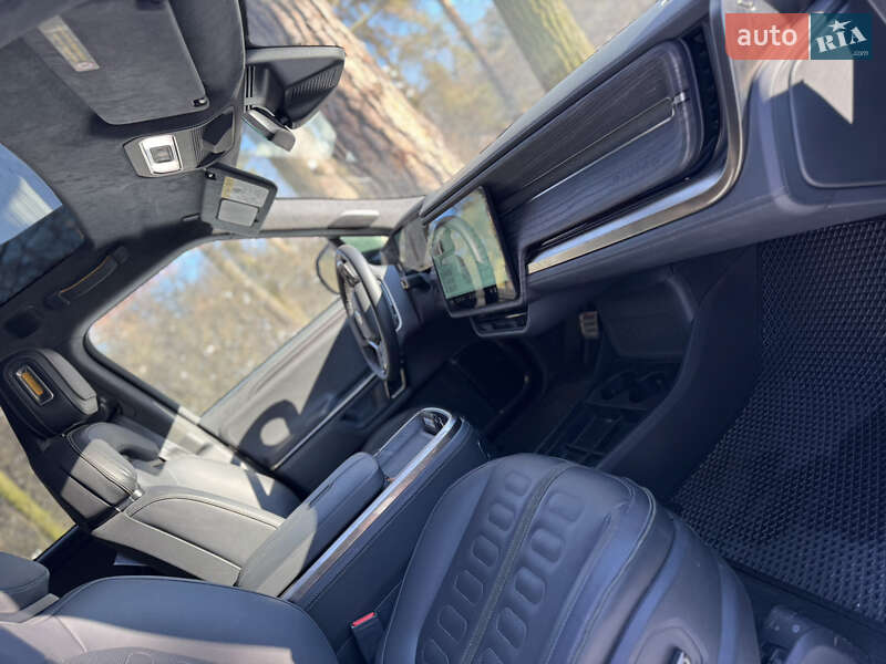Пикап Rivian R1T 2023 в Киеве