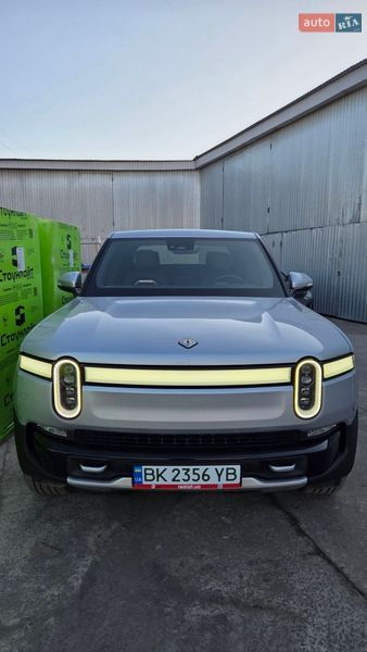 Пикап Rivian R1T 2024 в Сарнах