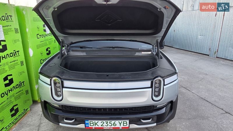 Пикап Rivian R1T 2024 в Сарнах