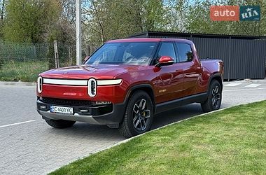 Пикап Rivian R1T 2023 в Львове