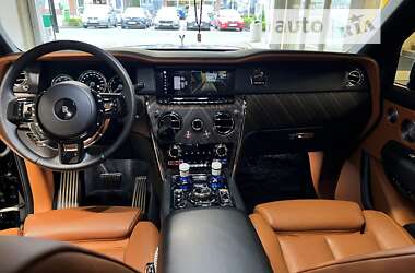 Позашляховик / Кросовер Rolls-Royce Cullinan 2019 в 