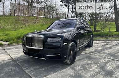Позашляховик / Кросовер Rolls-Royce Cullinan 2019 в 