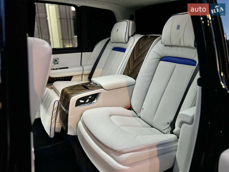 Внедорожник / Кроссовер Rolls-Royce Cullinan 2019 в Одессе