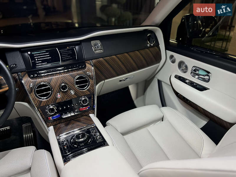 Внедорожник / Кроссовер Rolls-Royce Cullinan 2019 в Одессе