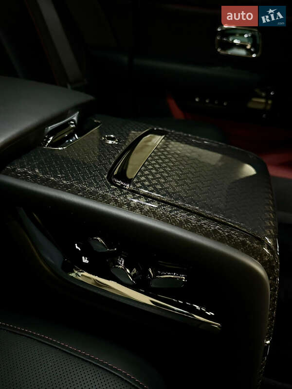 Внедорожник / Кроссовер Rolls-Royce Cullinan 2022 в Киеве