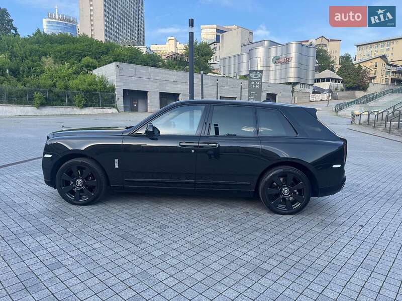 Внедорожник / Кроссовер Rolls-Royce Cullinan 2020 в Киеве