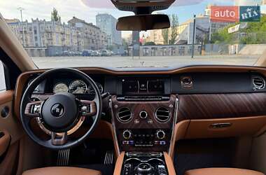 Позашляховик / Кросовер Rolls-Royce Cullinan 2020 в 