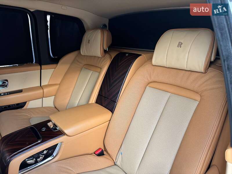 Внедорожник / Кроссовер Rolls-Royce Cullinan 2020 в Киеве