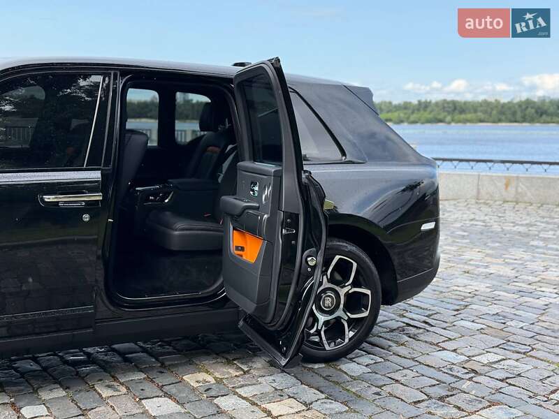Позашляховик / Кросовер Rolls-Royce Cullinan 2021 в Києві