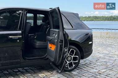 Внедорожник / Кроссовер Rolls-Royce Cullinan 2021 в 