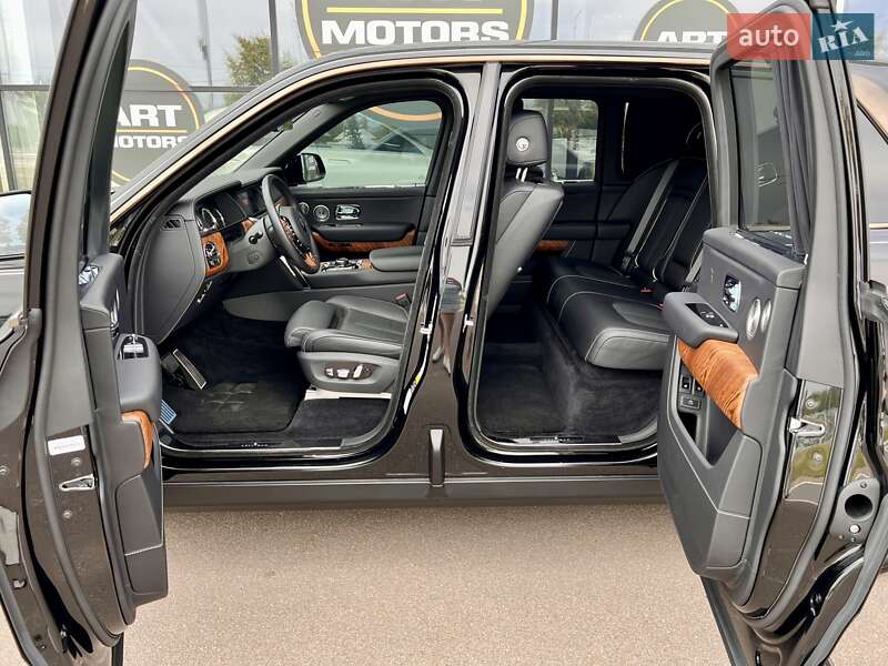 Внедорожник / Кроссовер Rolls-Royce Cullinan 2022 в Киеве