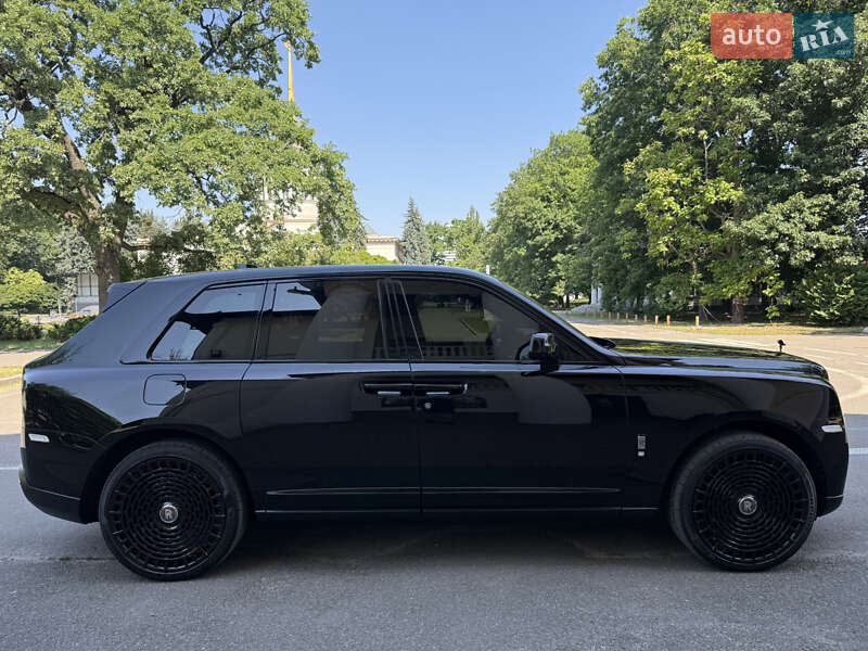 Внедорожник / Кроссовер Rolls-Royce Cullinan 2019 в Киеве