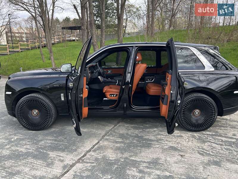 Внедорожник / Кроссовер Rolls-Royce Cullinan 2019 в Одессе