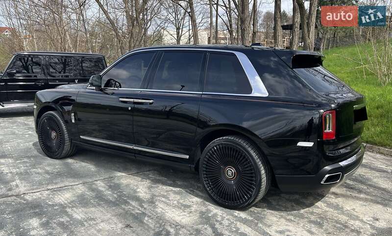 Внедорожник / Кроссовер Rolls-Royce Cullinan 2019 в Одессе