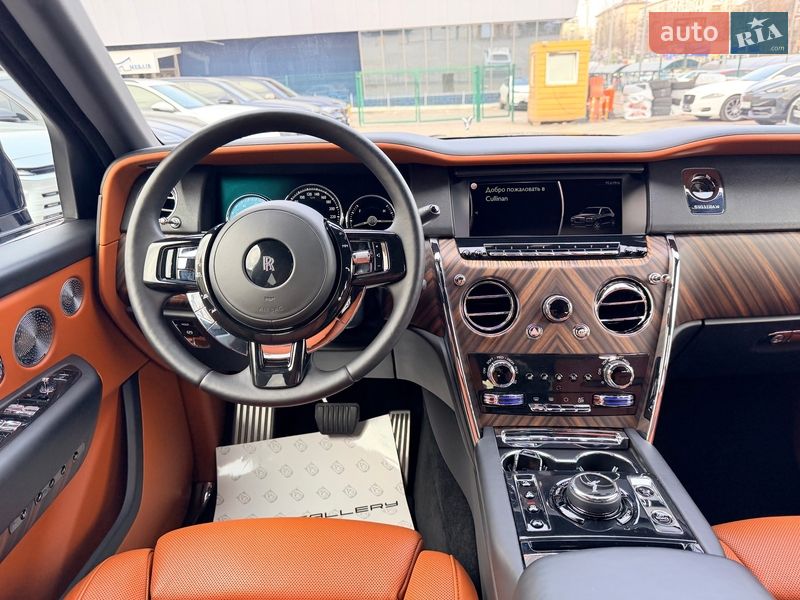 Внедорожник / Кроссовер Rolls-Royce Cullinan 2019 в Киеве